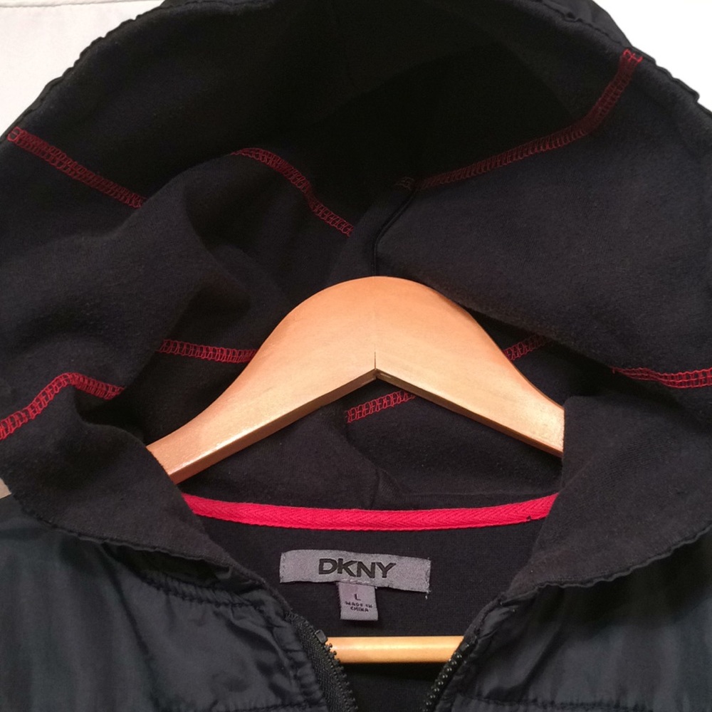 DKNY boys L Black hooded jacket (547) - Picture 5 of 7